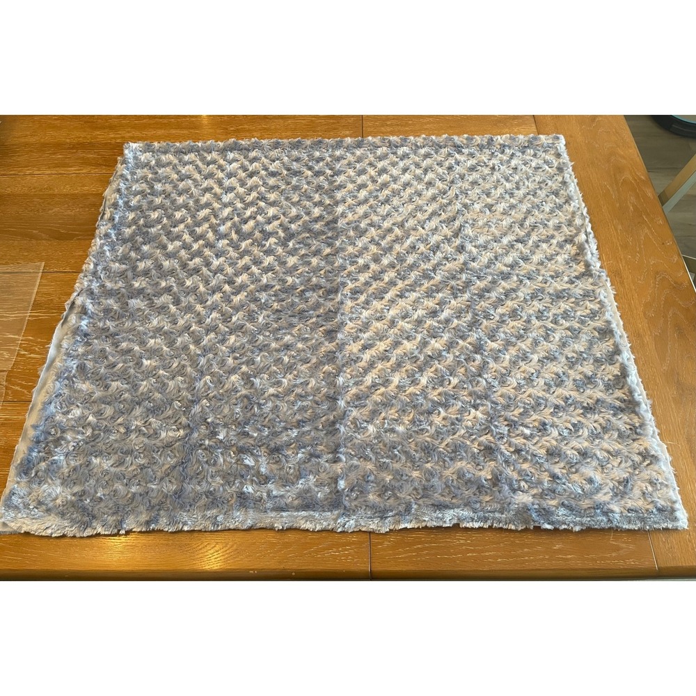Light Blue Gray Rosette‎ Faux Fur Fabric 60" x 1 Yard Soft Plush Swirl 00871